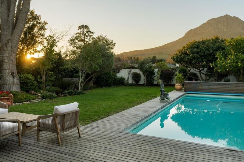 8 Bedroom Property for Sale in Somerset West Western Cape